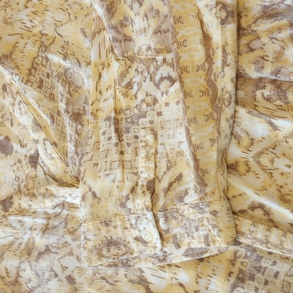 Chicos Womens Button Up Sz M Yellow Tan Print 3/4 Sleeves High Low Spring Summer - Picture 4 of 9